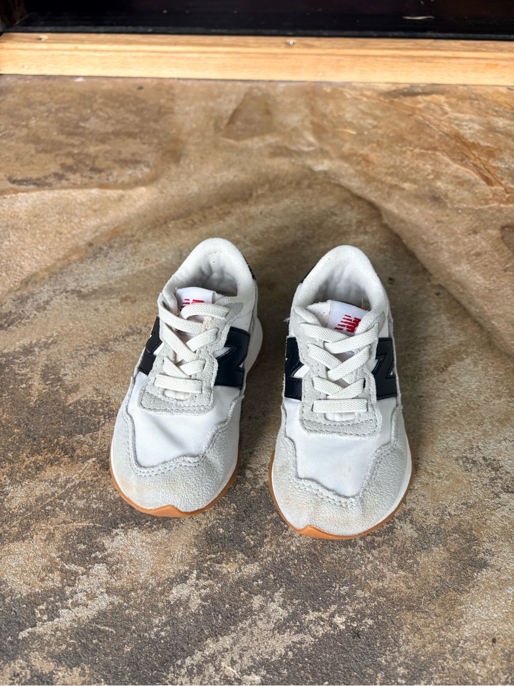 New Balance 237 Toddler Sneakers – Size 6 Narrow